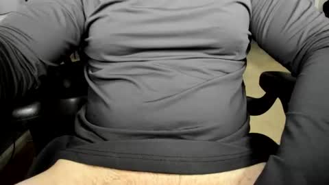 jhernandez13 online show from January 8, 2026, 9:28 pm