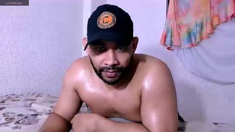 En moreno online show from November 10, 2025, 1:54 pm