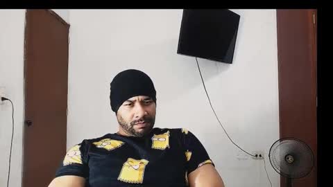 En moreno online show from January 5, 2026, 9:07 pm