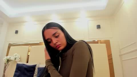 Jhoana  online show from October 17, 2025, 5:15 pm