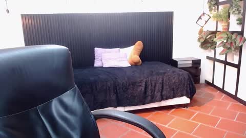 Jhoel online show from November 7, 2025, 10:10 pm