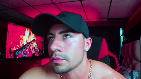 Jhojan Strong  online show from February 6, 2025, 10:32 pm