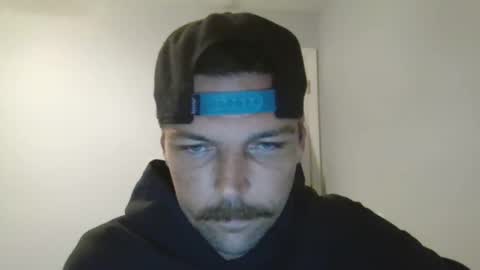 jholls online show from November 7, 2025, 2:22 am