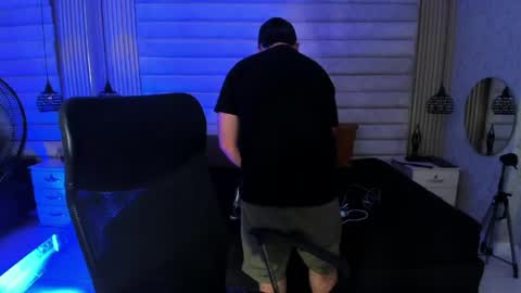 John Bear.... online show from April 18, 2026, 11:14 am