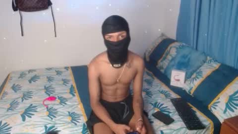 jhon_hot09 online show from April 17, 2026, 3:42 am