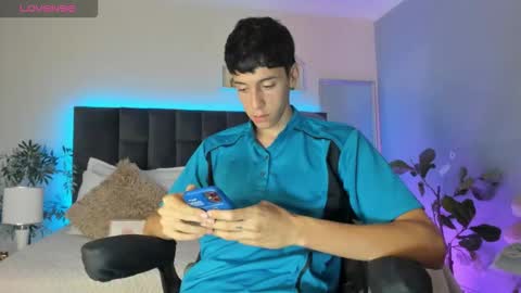 Snapshot of jhon_snow__ chatting on November 18, 2025, 3:05 pm Jhon online show from November 18, 2025, 3:05 pm