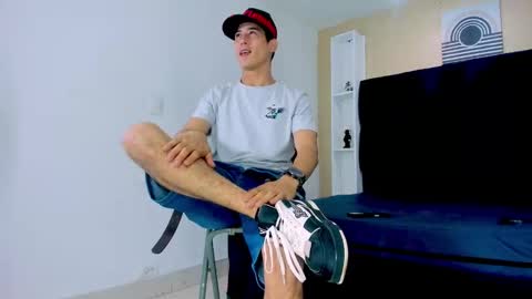 Jhon online show from January 9, 2025, 2:33 am