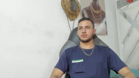 jhonny online show from January 4, 2025, 3:29 am