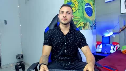 jhonny online show from November 3, 2025, 4:14 am