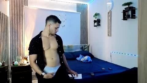 jhonny online show from March 25, 2026, 9:32 pm