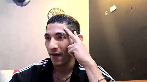 jhonny_thes28 online show from September 24, 2025, 11:02 am