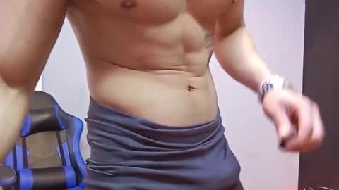 jhonny_thes28 online show from February 20, 2026, 6:52 pm