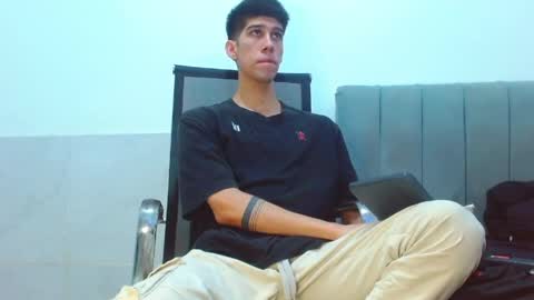 jhony_sex3 online show from May 31, 2026, 3:15 am