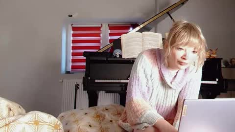 Anya online show from March 2, 2026, 9:38 am