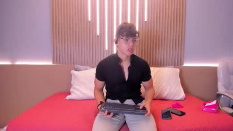 jhoumod_21 online show from October 21, 2025, 10:27 am