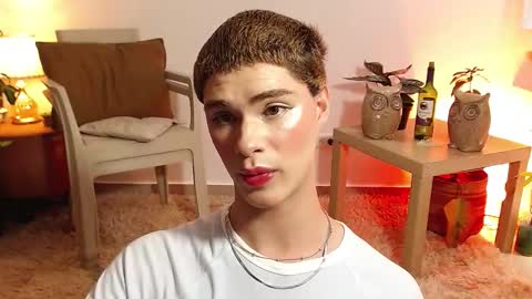 Snapshot of jhuan_cute chatting on November 5, 2025, 8:14 am Jhuan Nhez online show from November 5, 2025, 8:14 am