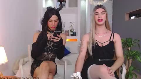 Snapshot of jhuan_cute chatting on December 1, 2025, 10:04 pm Jhuan Nhez online show from December 1, 2025, 10:04 pm