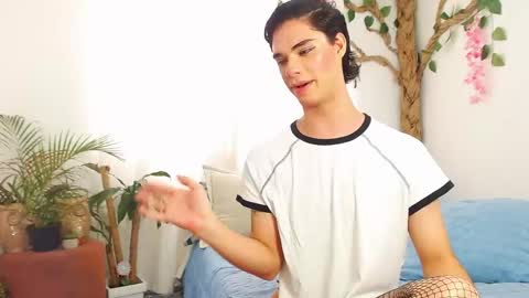 Jhuan Nhez online show from April 17, 2026, 3:48 pm