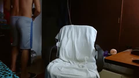 Snapshot of jhulian08 chatting on November 15, 2025, 11:21 pm julian online show from November 15, 2025, 11:21 pm