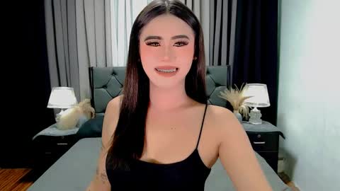 Snapshot of jhuliana_and_charles_room chatting on April 23, 2026, 11:40 pm jhuliana_and_charles_room online show from April 23, 2026, 11:40 pm