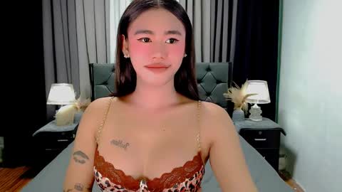Snapshot of jhuliana_and_charles_room chatting on May 19, 2026, 11:33 pm jhuliana_and_charles_room online show from May 19, 2026, 11:33 pm