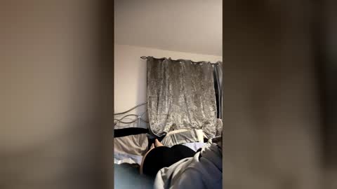 Jiggly Jessie online show from February 2, 2026, 1:48 am