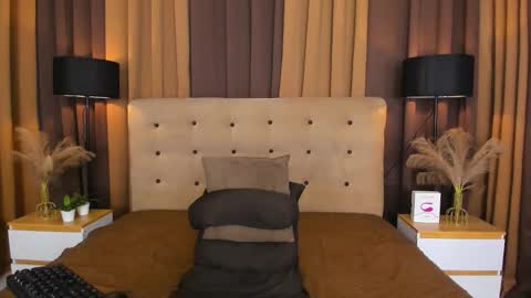 jilianward online show from November 20, 2025, 6:29 pm