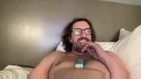 Snapshot of jimboo400 chatting on September 22, 2025, 4:03 am jimboo400 online show from September 22, 2025, 4:03 am