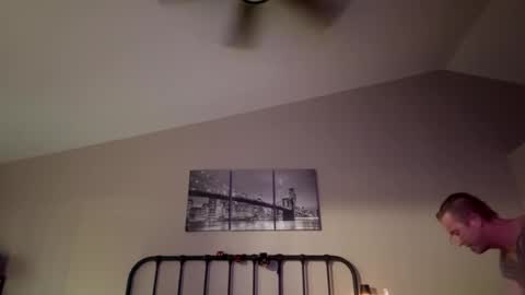 jimboslice4u2 online show from October 3, 2025, 2:14 pm