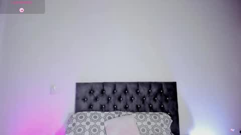 JIMENA online show from September 24, 2025, 3:32 am