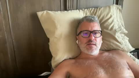 Snapshot of jimmyaaron chatting on December 28, 2024, 4:20 pm Dad of Three online show from December 28, 2024, 4:20 pm