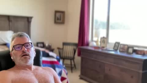 Snapshot of jimmyaaron chatting on December 29, 2024, 7:11 pm Dad of Three online show from December 29, 2024, 7:11 pm