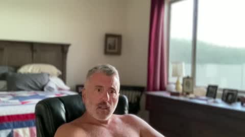 Snapshot of jimmyaaron chatting on September 17, 2025, 1:07 am Dad of Three online show from September 17, 2025, 1:07 am