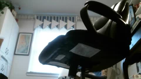 jimwellhung online show from February 17, 2025, 1:53 pm