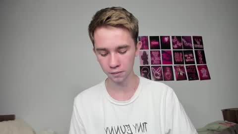 jimyti_bad_boy online show from December 21, 2024, 3:53 pm