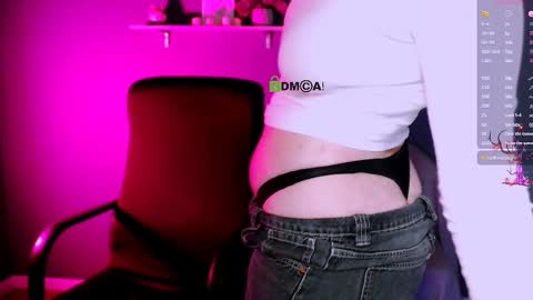 jina_toys online show from November 19, 2025, 8:53 pm