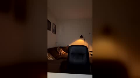 Snapshot of jjd8 chatting on January 14, 2026, 10:03 pm jjd8 online show from January 14, 2026, 10:03 pm