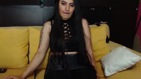 luuuuuuuuuu online show from December 2, 2024, 7:03 am