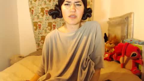 luuuuuuuuuu online show from October 16, 2025, 4:46 am