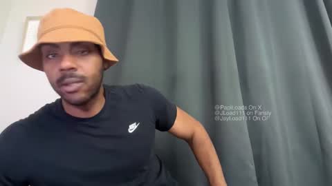 Snapshot of jloads_ chatting on November 29, 2025, 2:47 am Jay Load online show from November 29, 2025, 2:47 am