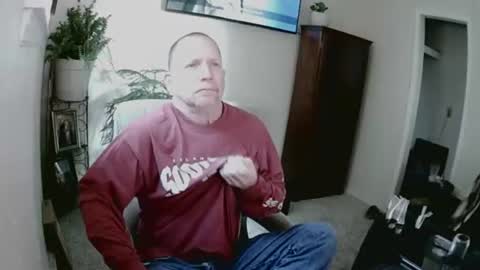 Snapshot of jlouton01 chatting on December 2, 2024, 6:21 pm kilroy online show from December 2, 2024, 6:21 pm