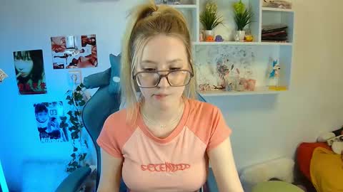 joan_kiss online show from January 5, 2026, 5:27 pm