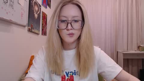joan_kiss online show from February 27, 2026, 1:22 pm