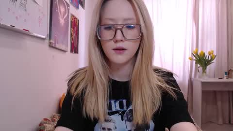 joan_kiss online show from March 7, 2026, 7:38 am