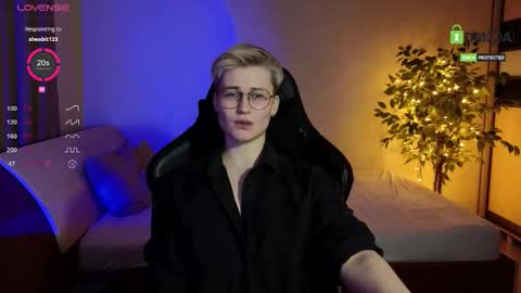 J online show from February 1, 2026, 7:56 pm