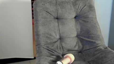 JOAN SAENZ online show from January 23, 2025, 6:17 am