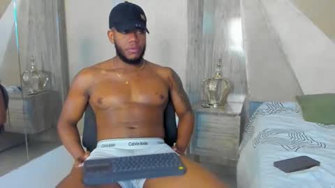 JOAN SAENZ online show from January 26, 2025, 5:13 am