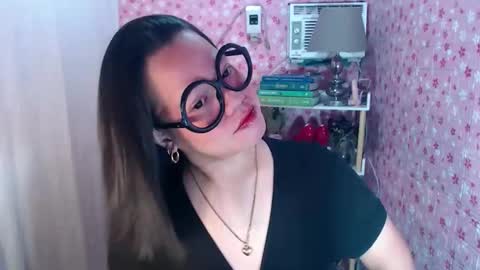 Joana online show from December 13, 2025, 10:37 pm