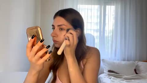Snapshot of joandonelly chatting on July 12, 2026, 12:18 pm Bella online show from July 12, 2026, 12:18 pm