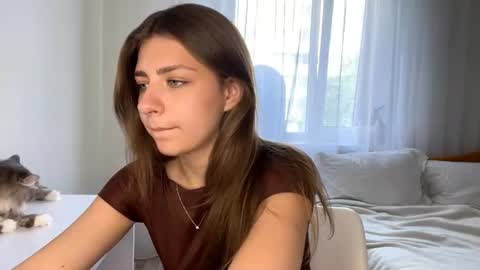 Snapshot of joandonelly chatting on July 16, 2026, 12:33 pm Bella online show from July 16, 2026, 12:33 pm